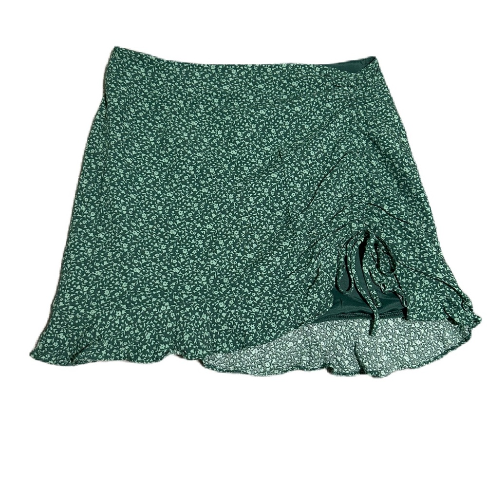 Forever 21 floral print skirt